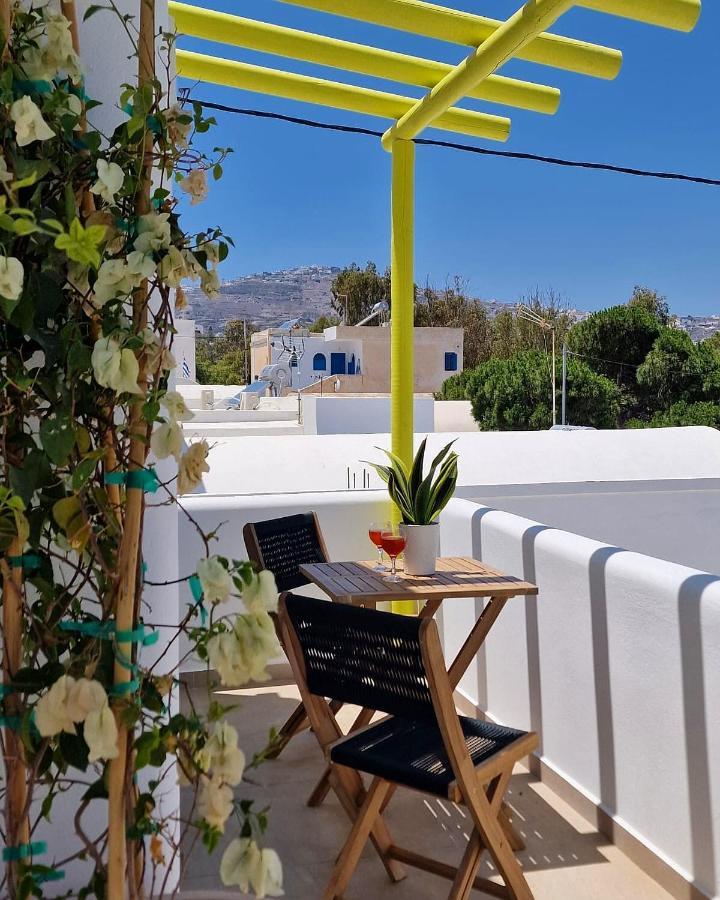 New Earth * Kamari (Santorini)